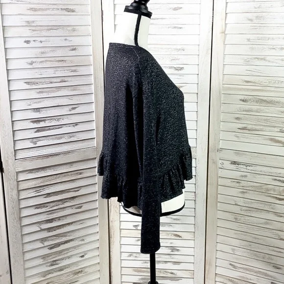 OLIVIA RAE | Lightweight Peplum Soft Sweater Small - Picture 3 of 9